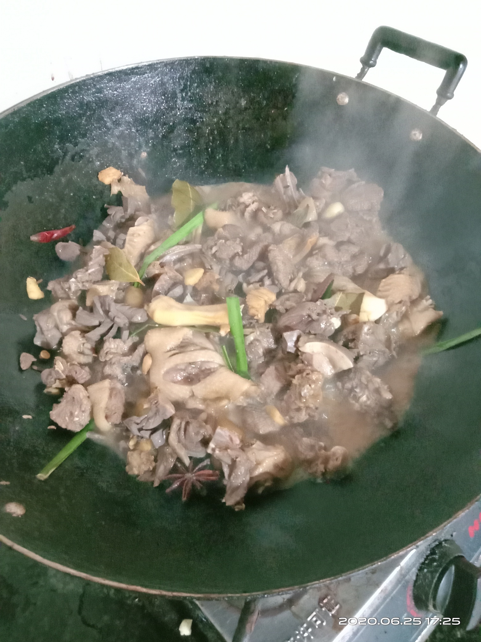 竹鼠没了，心里自然是不爽，不爽那就化悲痛为力量吧，大吃大喝才要得955 / 作者:川流不息 / 帖子ID:273197
