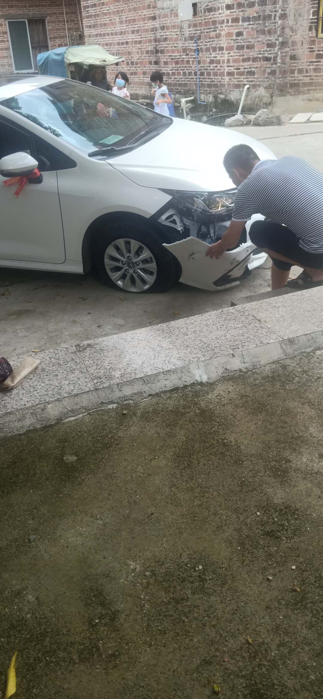 莲花东寨刚提的车就要拿去修了189 / 作者:公路美学 / 帖子ID:275802