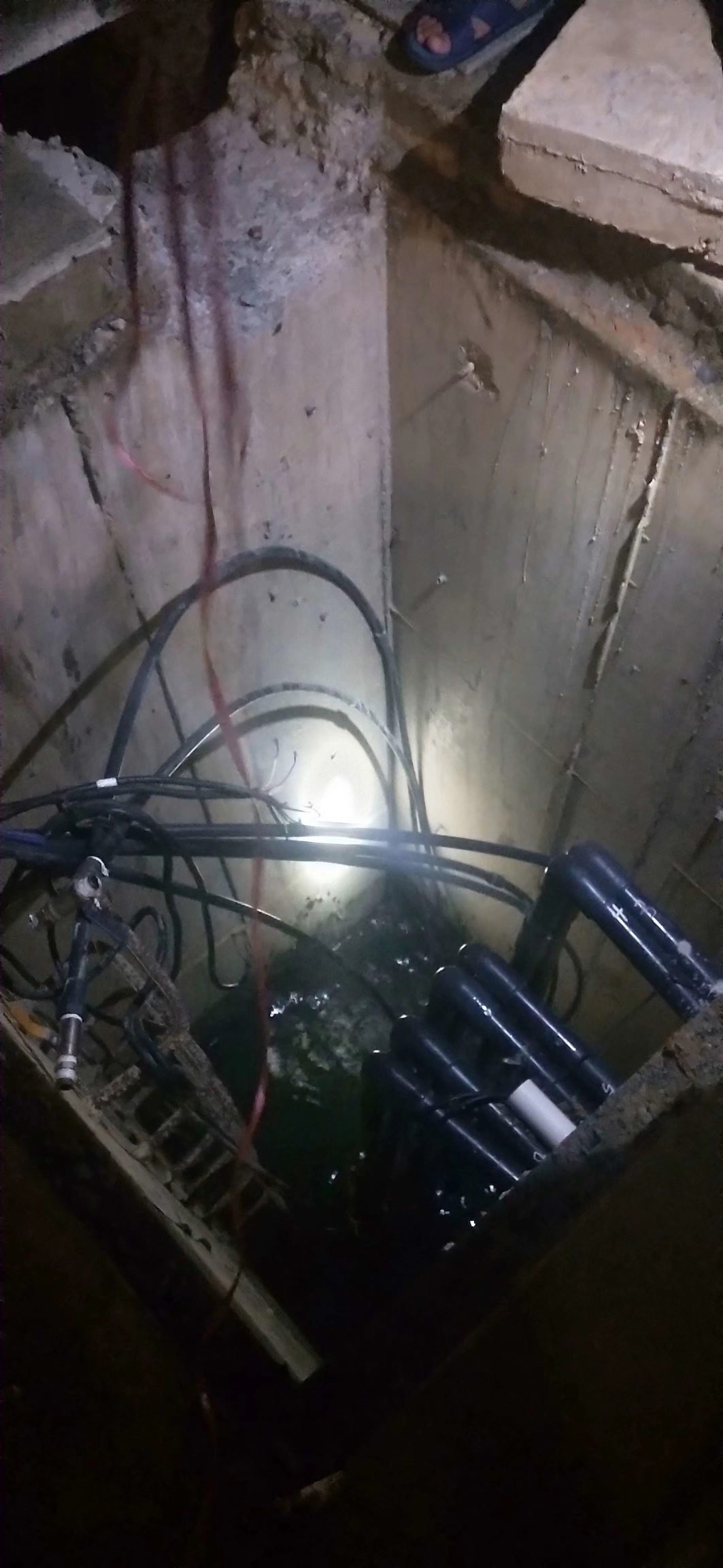 恭城动车站瑶汉养生成后面 大家注意安全29 / 作者:橘子味的猫 / 帖子ID:276876