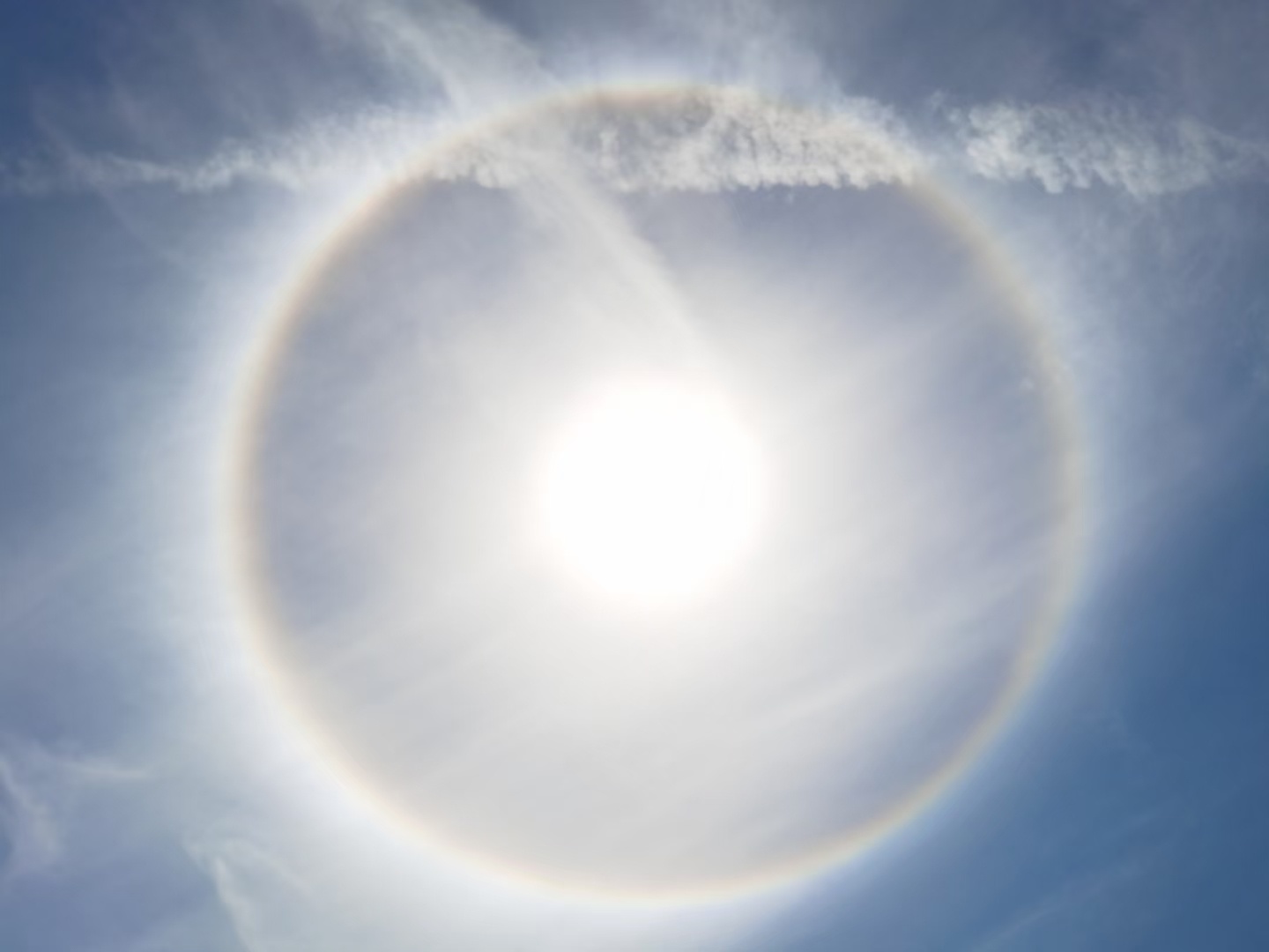 今天的太阳有点好看哦～514 / 作者:皮还是不皮 / 帖子ID:284815