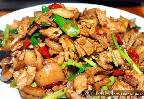 三月三，笋子盛麻篮！
黄壳鹞笋炒腊肉~绝配，通肠又刮油！48 / 作者:力行者 / 帖子ID:294035