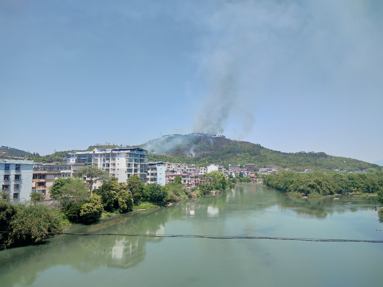 黄家圳山上扫墓引发山火26 / 作者:笑看云起 / 帖子ID:294230