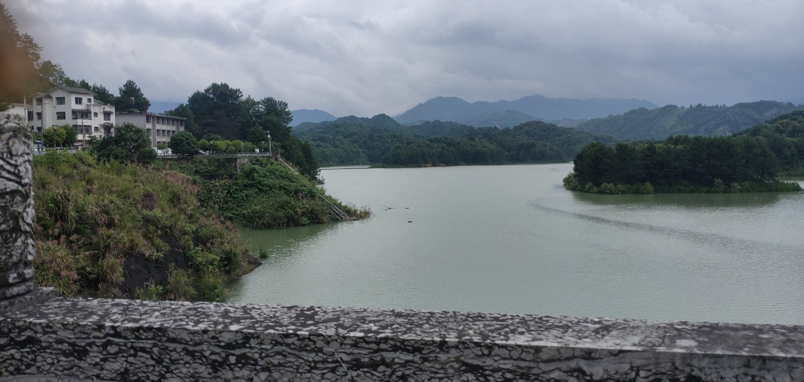 兰洞水库周边新增多处警示牌235 / 作者:瑤人老李 / 帖子ID:297626