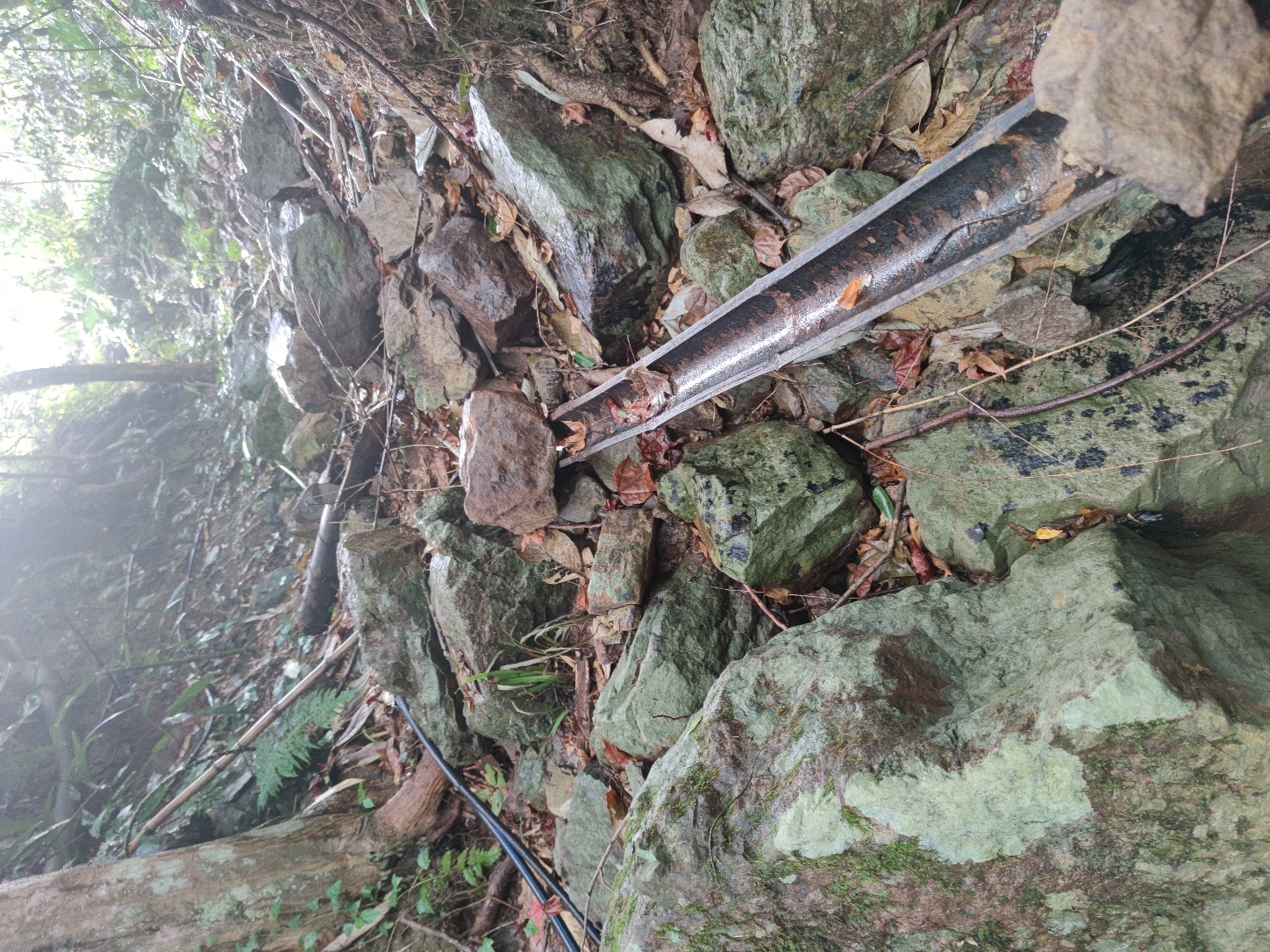 村民霸占源头水，引水养田都不给下游人吃，求大家帮忙想办法！229 / 作者:贫民子弟 / 帖子ID:299643