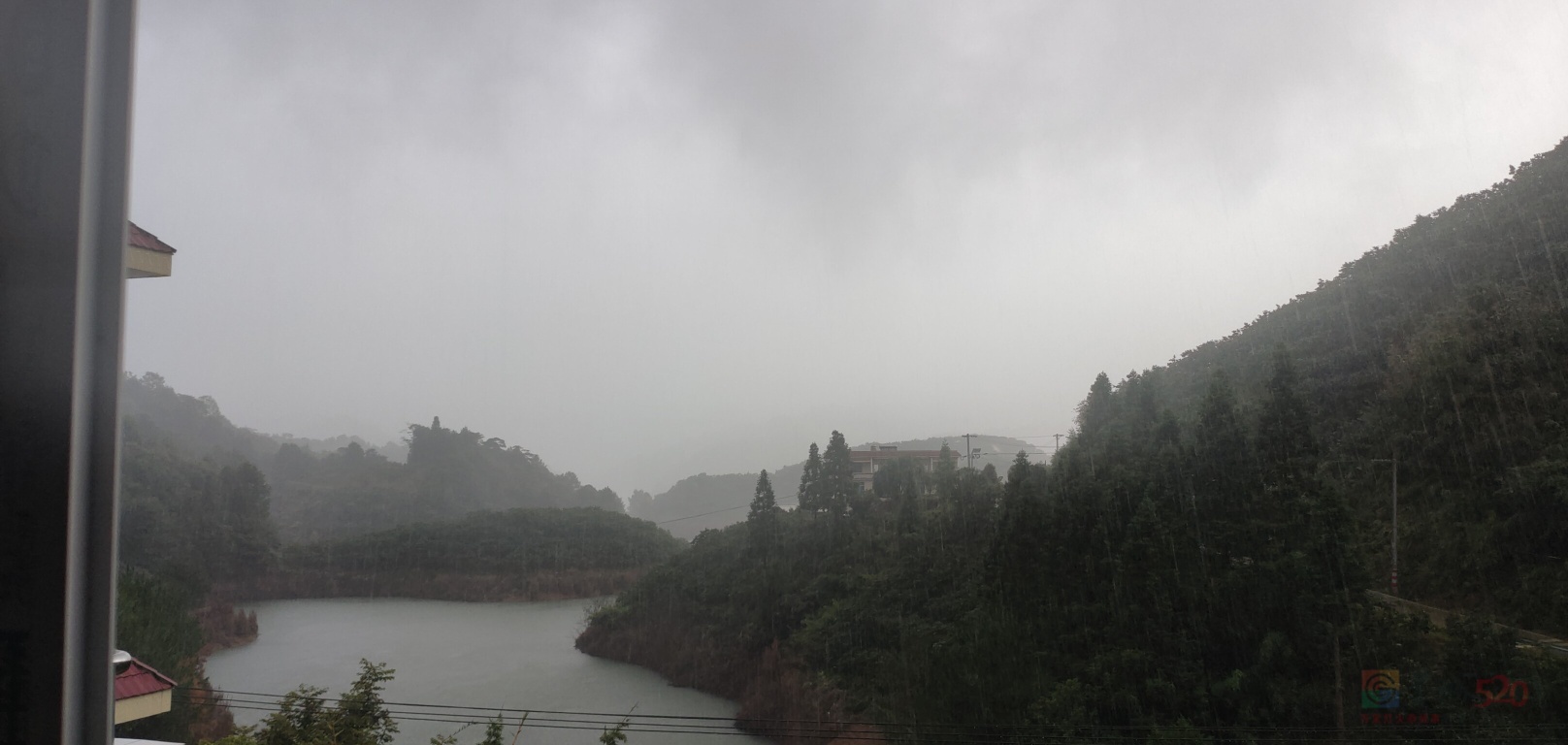 突然的暴雨，缓解了旱情降下了气温23 / 作者:瑤人老李 / 帖子ID:299990