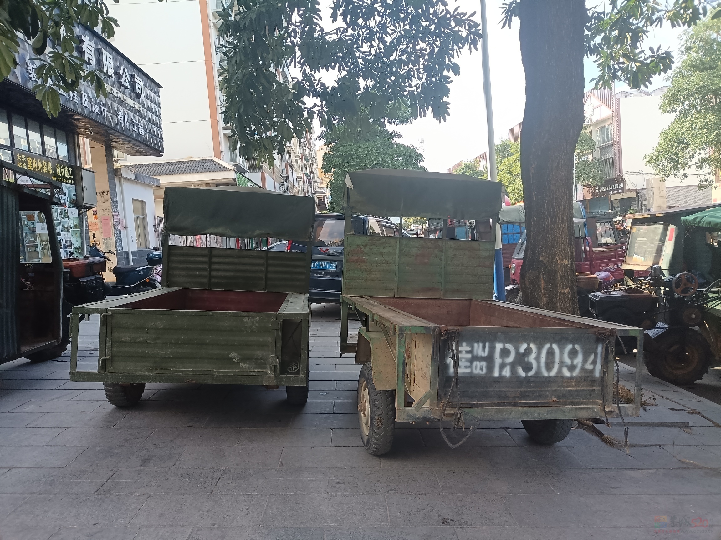 希望恭城的农用拖拉机上路记得贴反光标识226 / 作者:你比从前快乐 / 帖子ID:301176