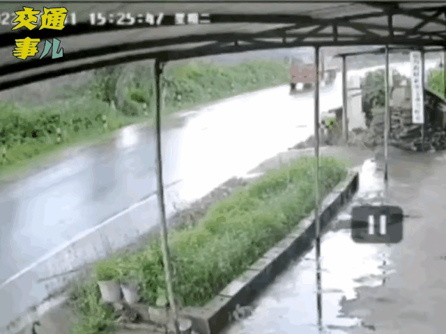 一组动告诉大家：十次车祸九次快，切莫在公路上开飞机700 / 作者:猛龙 / 帖子ID:302114