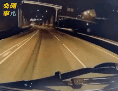 一组动告诉大家：十次车祸九次快，切莫在公路上开飞机478 / 作者:猛龙 / 帖子ID:302114