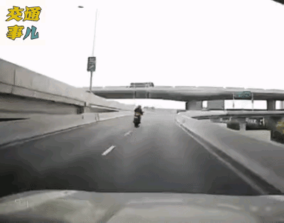 一个个动图警示，骑摩托车别开飞机758 / 作者:猛龙 / 帖子ID:303130