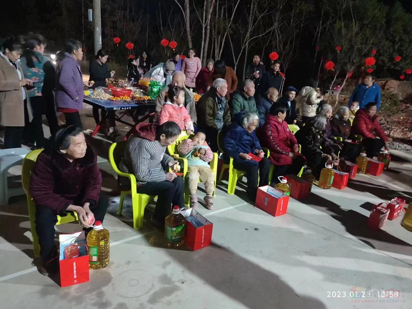 正月初二，振东堡村举办“新年敬老爱幼茶会”活动363 / 作者:更强 / 帖子ID:303593