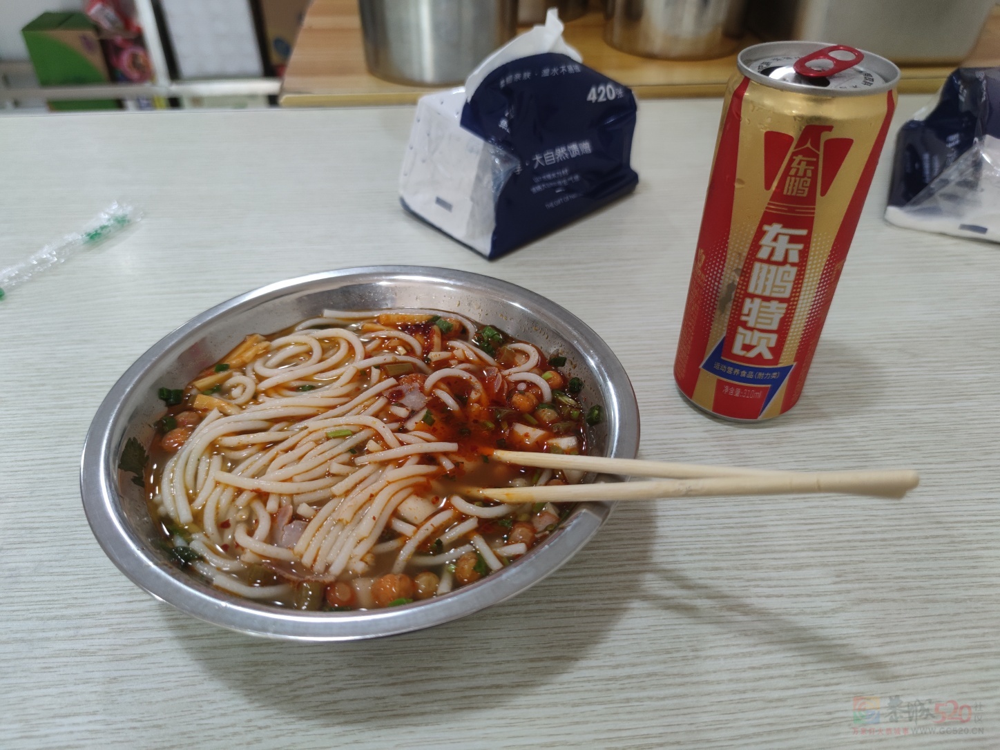 下楼买个雪糕吃，顺便去吃了碗米粉，消费20235 / 作者:随便发一下 / 帖子ID:315535