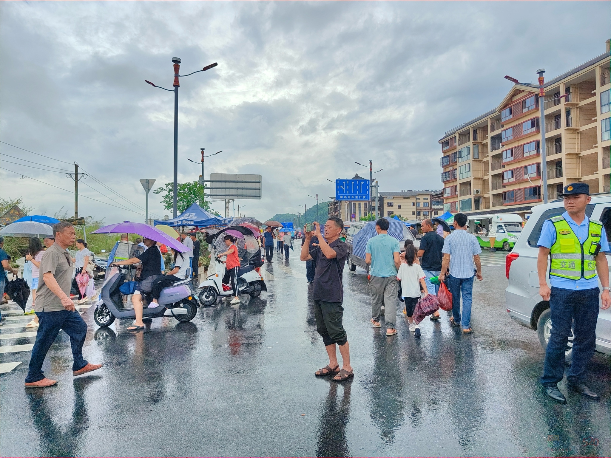 下雨端午文化节还那么多人733 / 作者:清风哥 / 帖子ID:315617