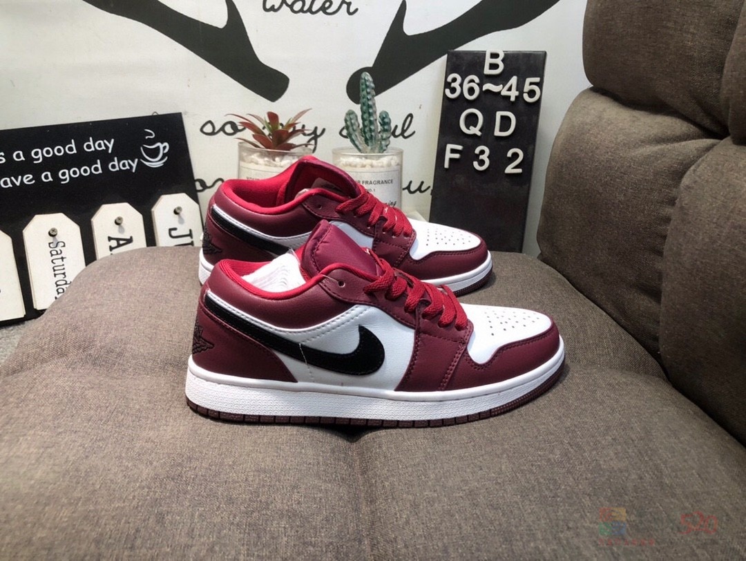 AJ1低帮新配色 145一双726 / 作者:后四位 / 帖子ID:318811