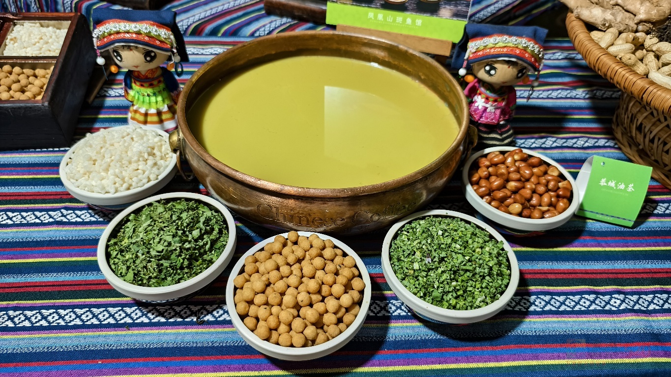 油茶节瑶族服装T台秀14 / 作者:风云客 / 帖子ID:319679